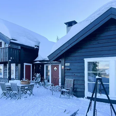 Family With Panoramic View On Kvitfjell Fåvang